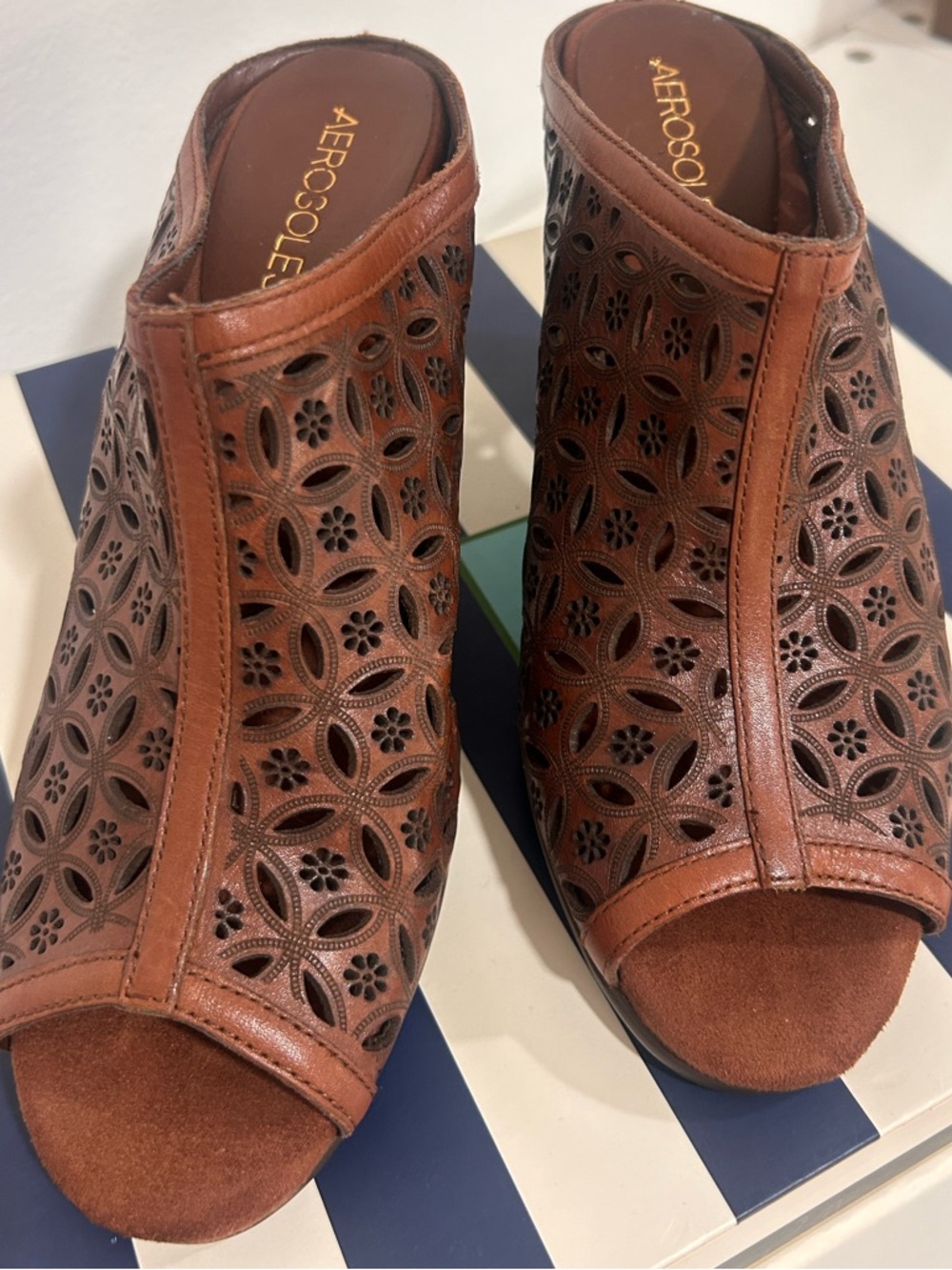 Aerosoles Women Brown Leather Laser Cut Floral Peep Toe Mule Heels Boho Retro